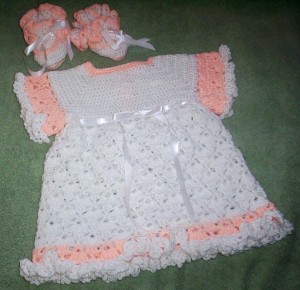 249 White and peach crotchet little dress and matching booties