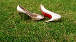 1064310_gold_party_shoes_on_grass_lawn