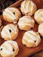 cinnamon-raisin-bicsuits