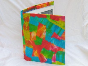 decoupage-tie-die-book-cover-craft-photo-475x357-kbz-02_476x357