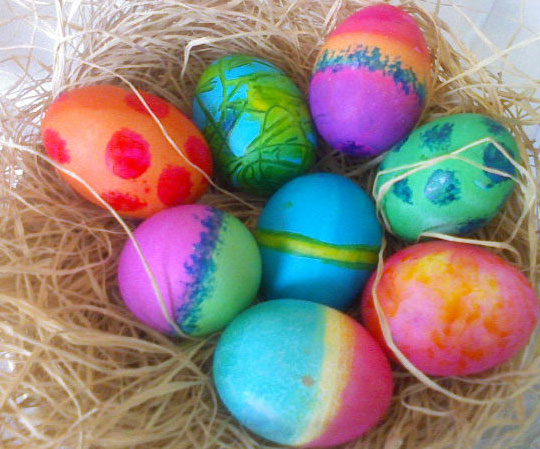 easter eggs pictures to colour in. How to Colour Easter Eggs